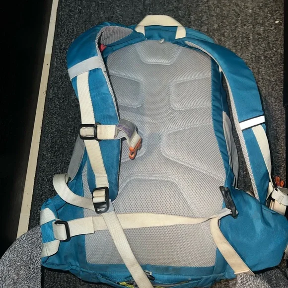 Blue Hiking Backpack - Picture 3 of 4